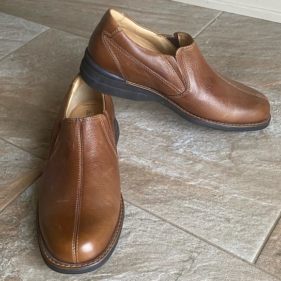 Johnston & Murphy Other - Johnston & Murphy Sheepskin Slip on